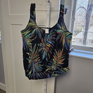 Swim top size 20w tropical print